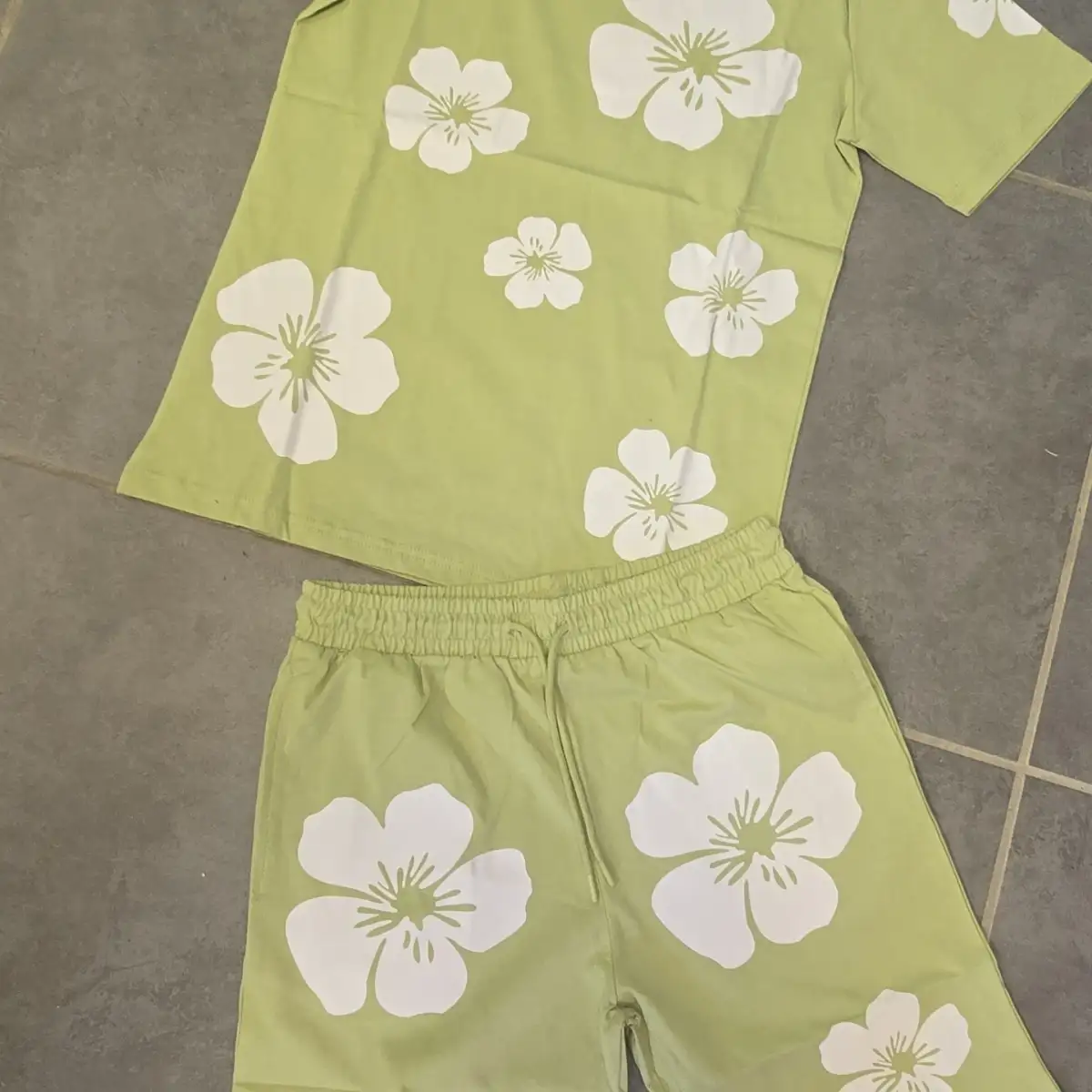 Ensemble fleur vert
